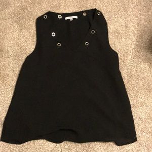 loose black sleeves shirt